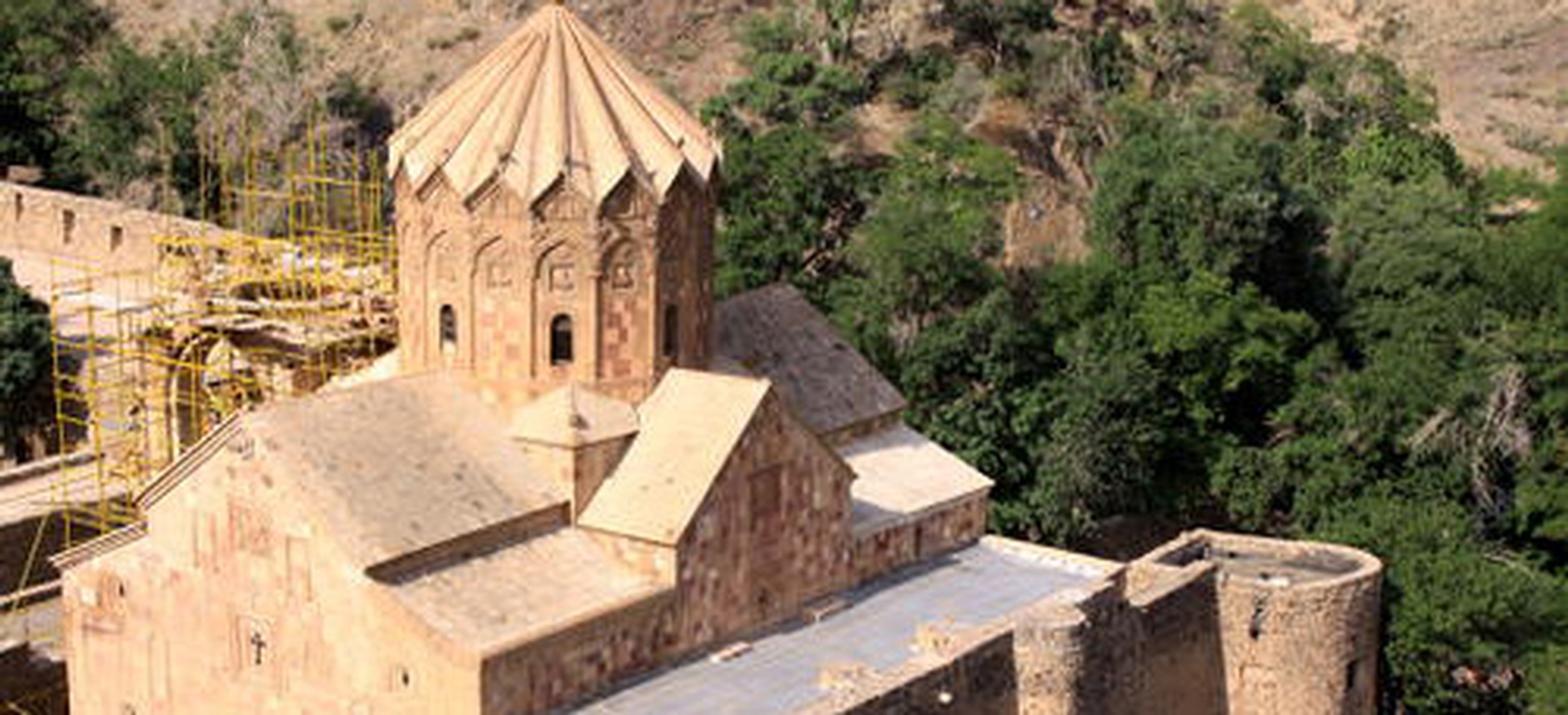 Armenian Monastic Ensembles of Iran