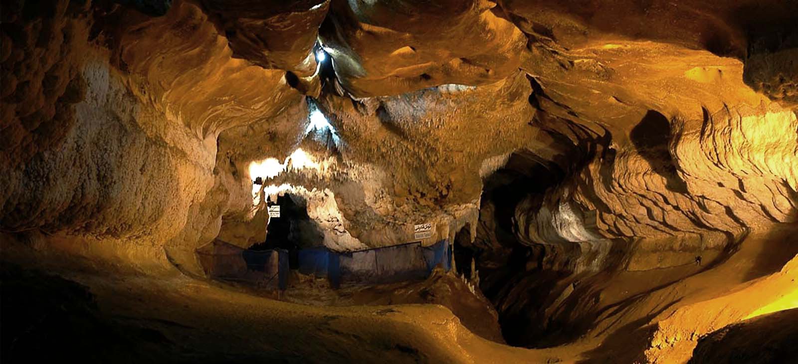 Журчащая пещера в Узбекистане